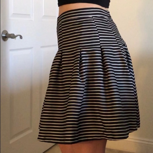 EUC! The Limited black & white striped skirt - Picture 2 of 4